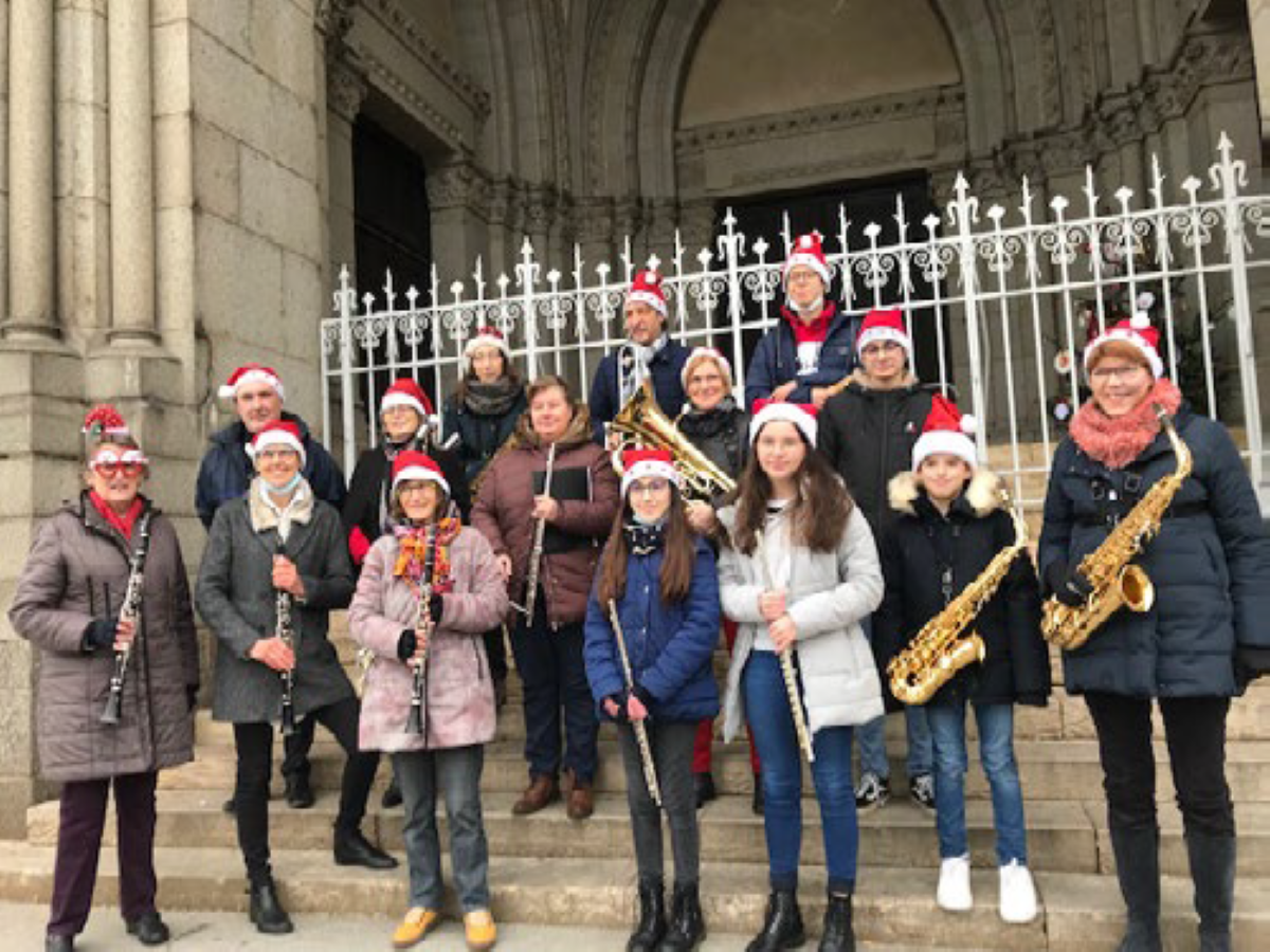 Les Emmitou'Flers-Concert Marché de Noël