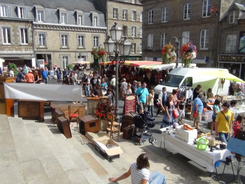 56ème braderie brocante et vide-greniers de La Ferté-Macé