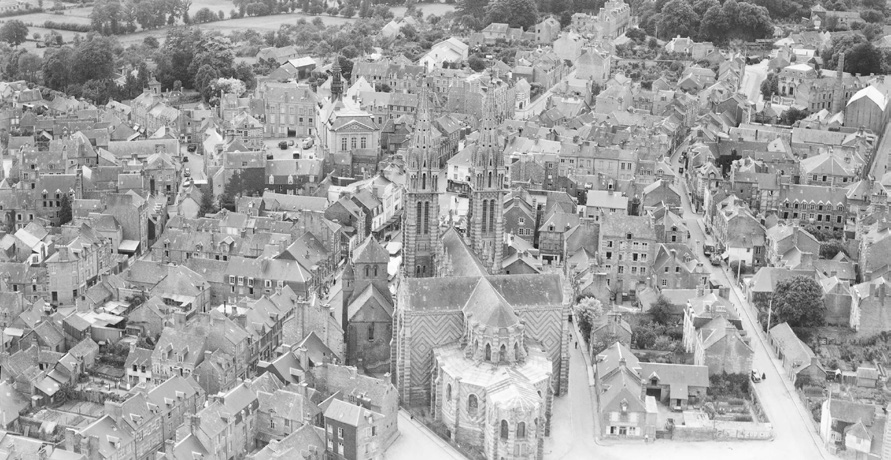 Atelier d'initiation à la recherche : Faire l'histoire des bâtiments communaux