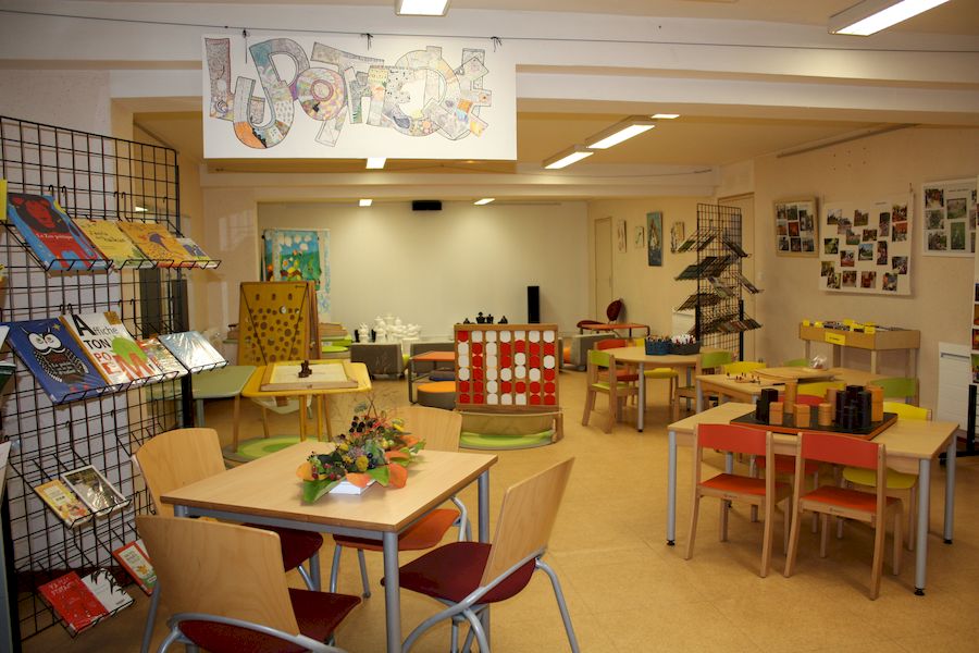 Jouons ! : jeux de société, grands jeux et jeux vidéo