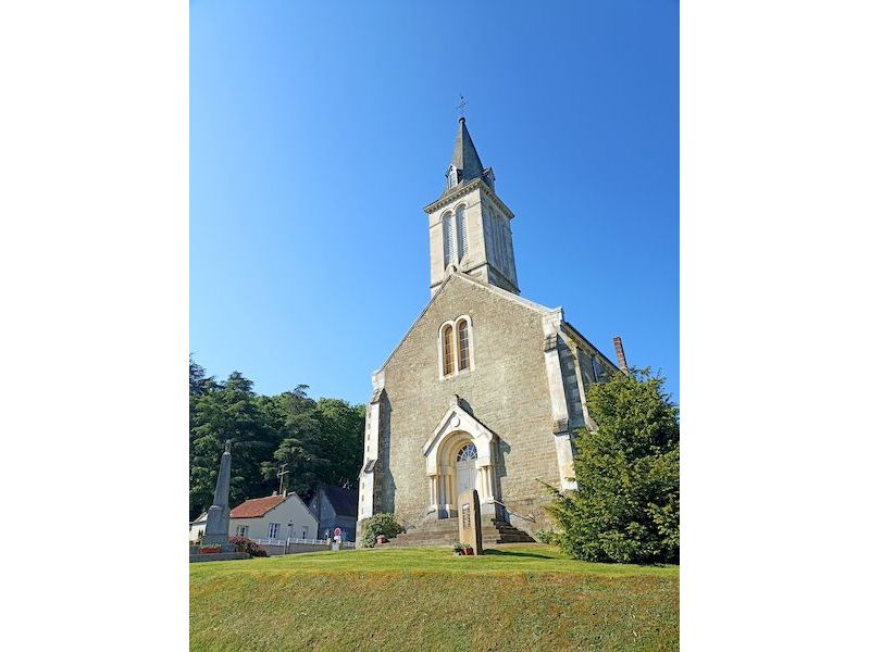 Spectacle de rue et marché artisanal local