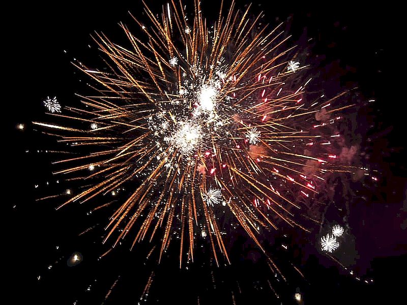 Fête nationale - Retraite aux flambeaux, feu d'artifice et bal populaire