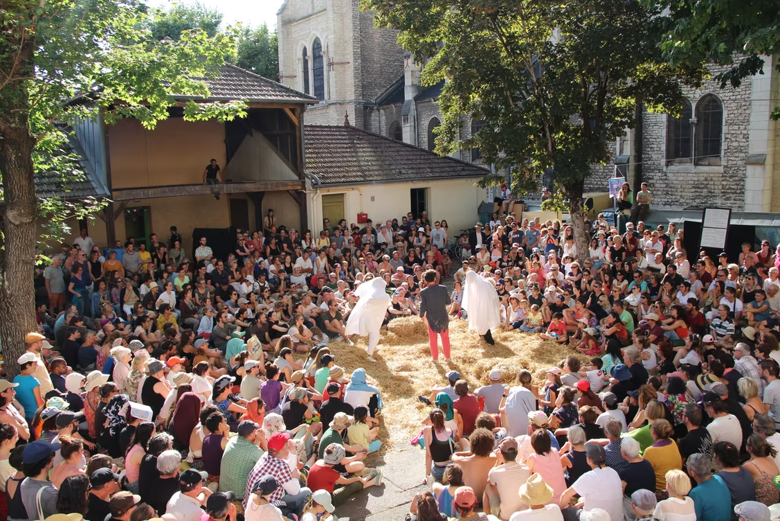 Spectacle -